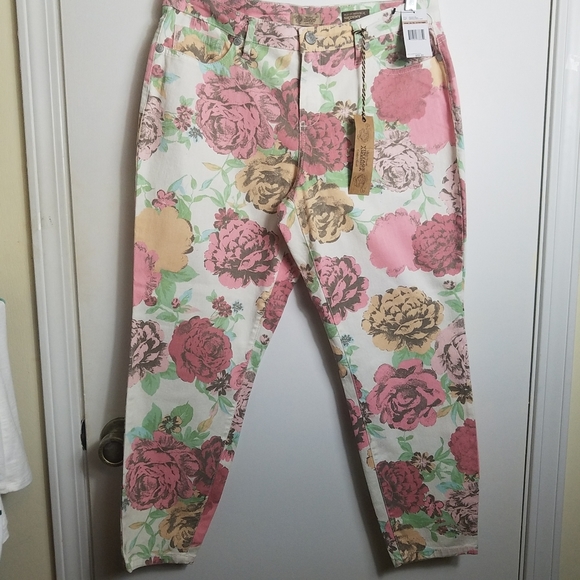 Vintage America Denim - Vintage America Floral Print Jeans